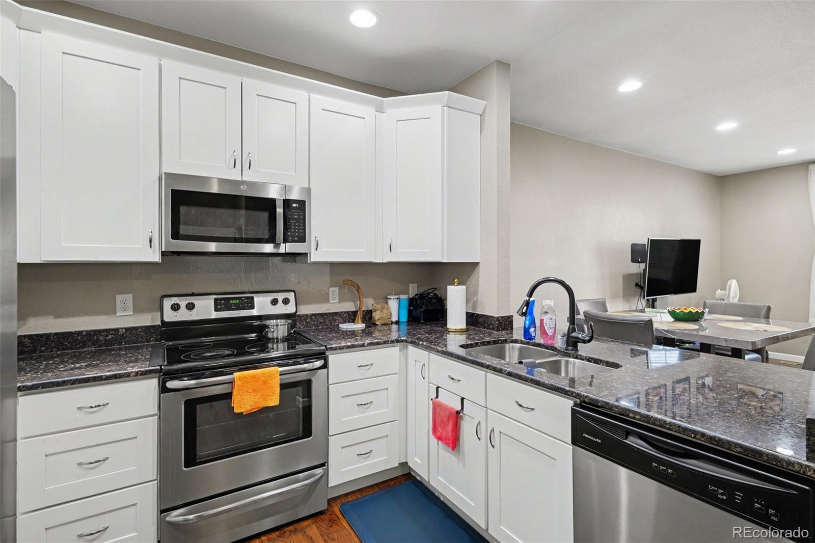 MLS Image #6 for 818 s kalispell circle 102,aurora, Colorado