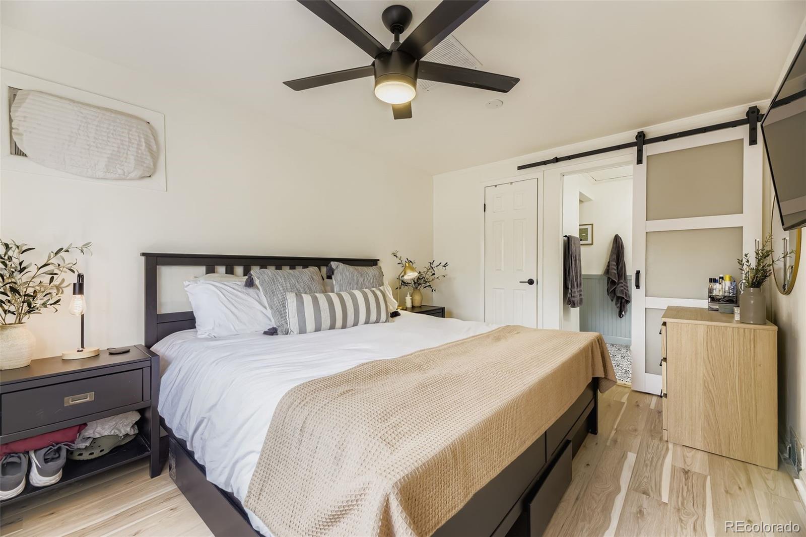 MLS Image #10 for 965 s decatur ,denver, Colorado