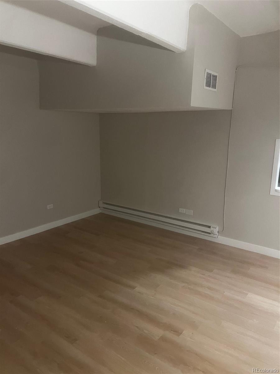MLS Image #4 for 2355 s linden court,denver, Colorado