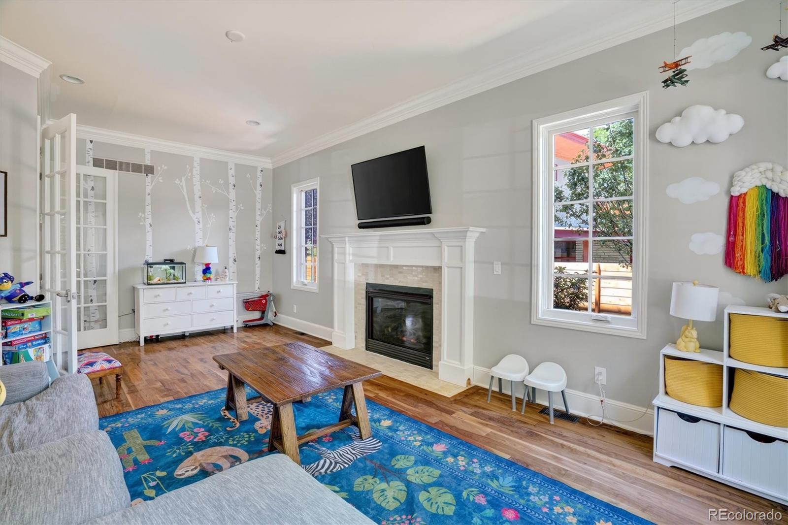 MLS Image #17 for 211 s cherry street,denver, Colorado
