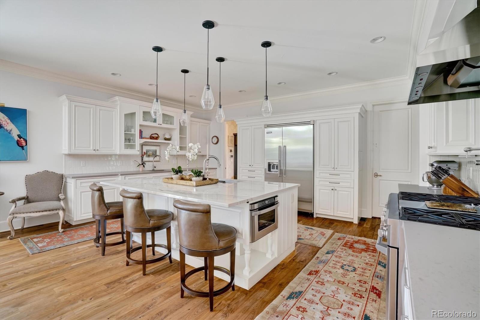 MLS Image #6 for 211 s cherry street,denver, Colorado