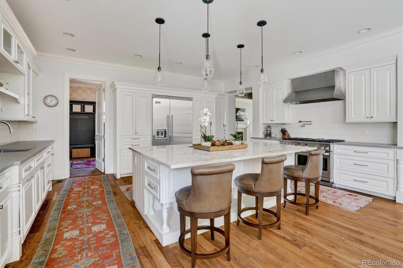 MLS Image #8 for 211 s cherry street,denver, Colorado