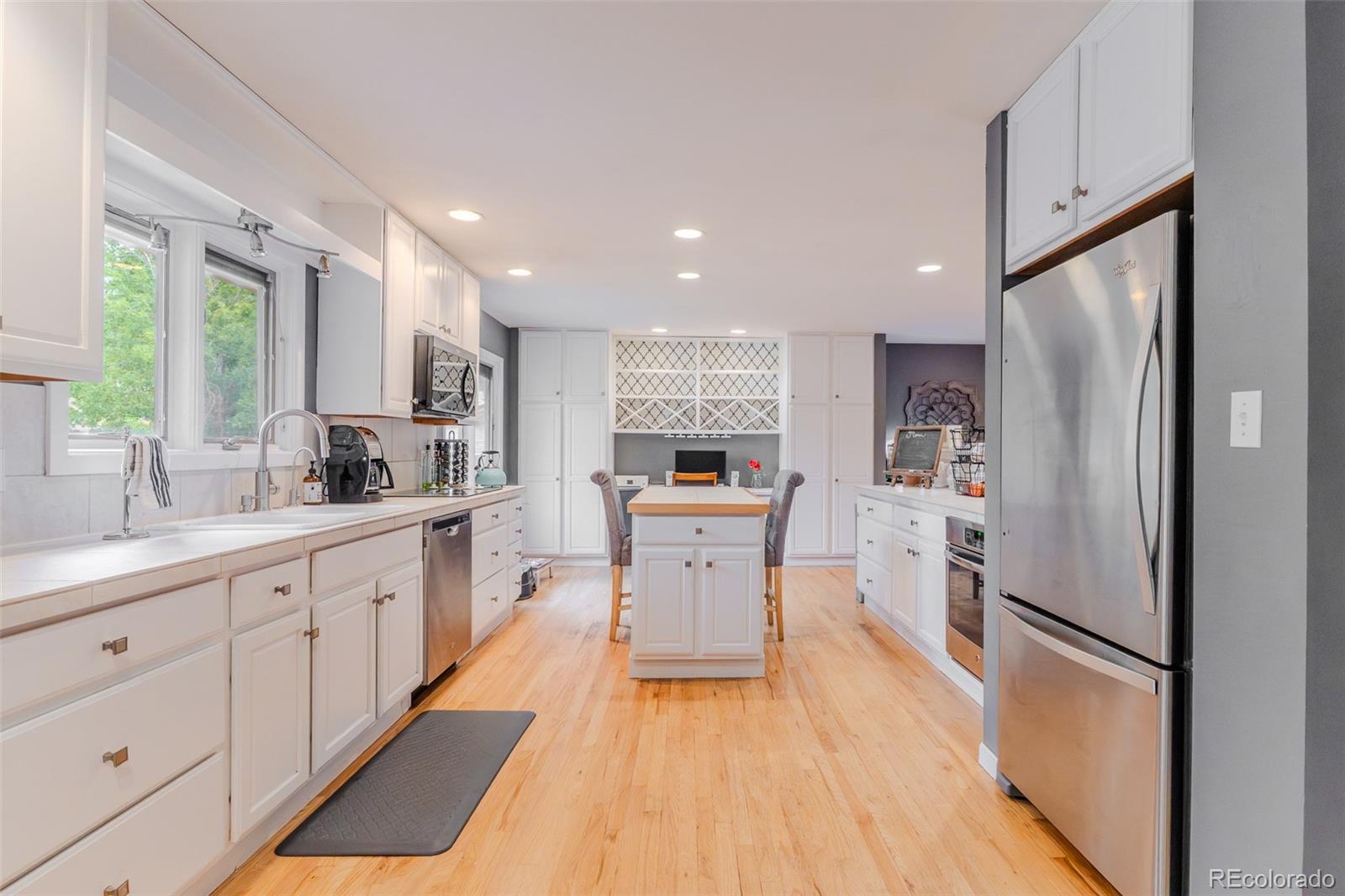 MLS Image #7 for 11996 e oregon circle,aurora, Colorado