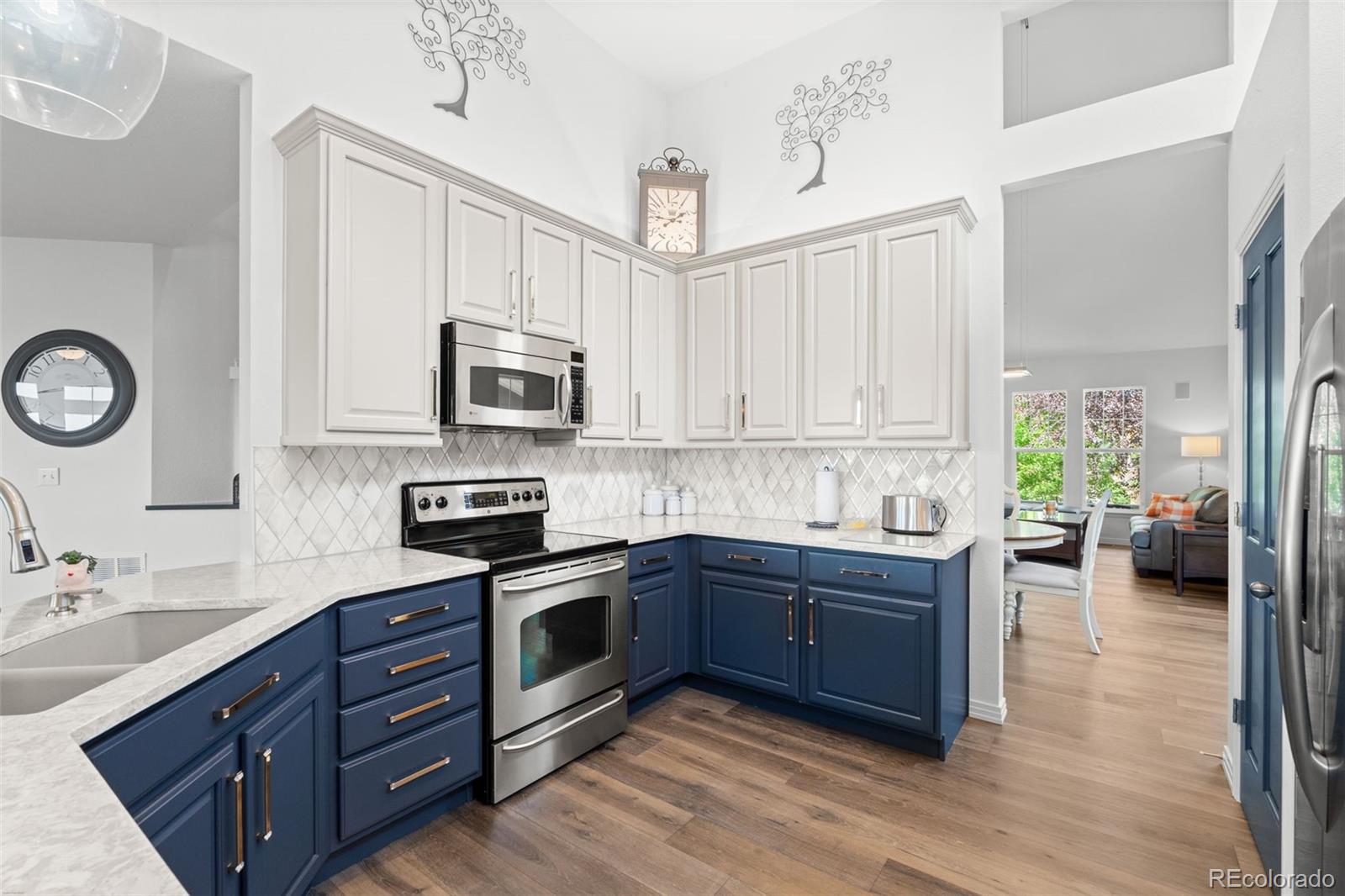 MLS Image #17 for 7161 s langdale court,aurora, Colorado