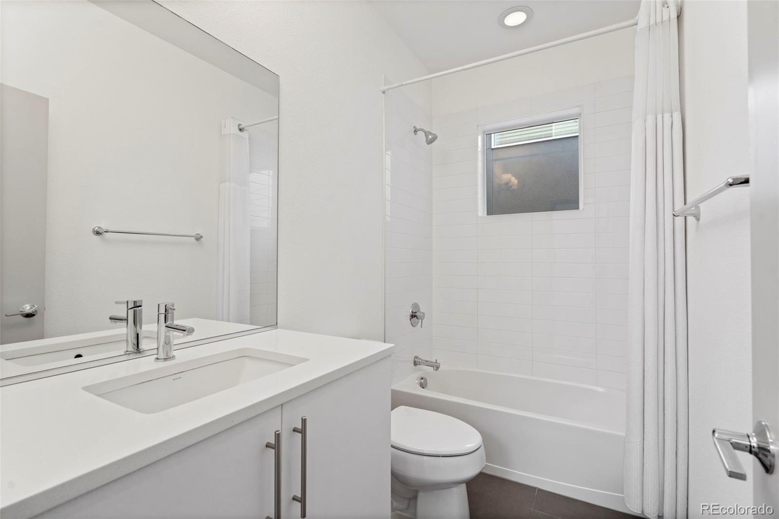 MLS Image #14 for 4015  fenton court,denver, Colorado