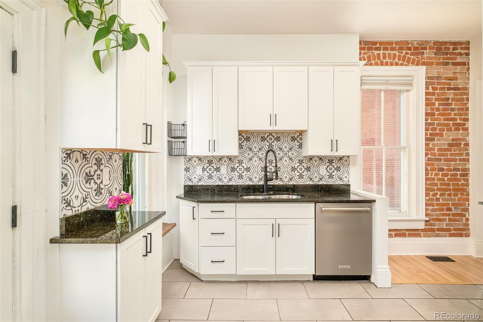 MLS Image #14 for 823  32nd street,denver, Colorado