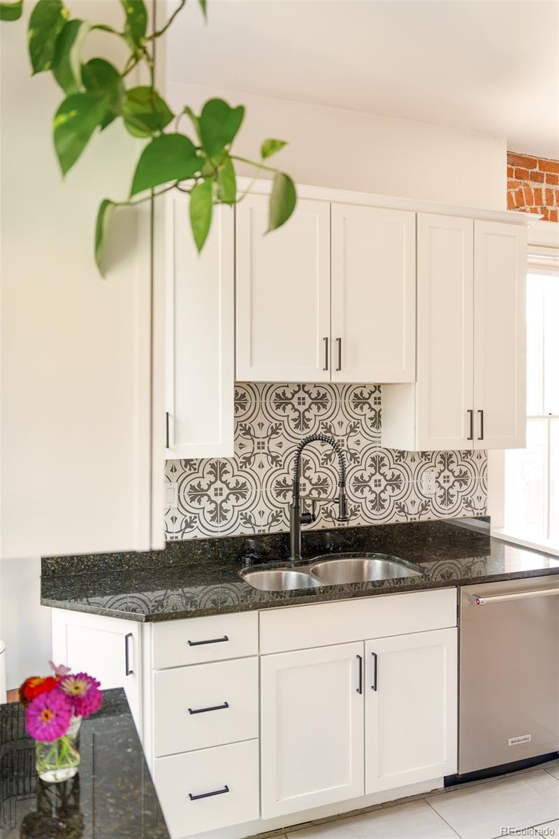 MLS Image #15 for 823  32nd street,denver, Colorado