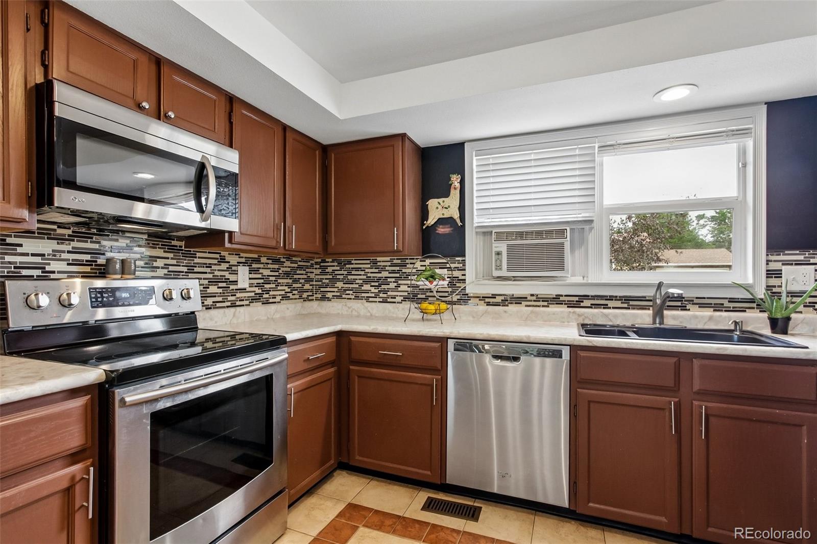 MLS Image #10 for 18729 e oregon drive,aurora, Colorado