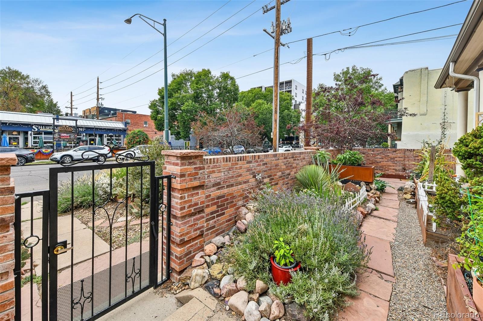 MLS Image #4 for 1331 e 17th avenue,denver, Colorado
