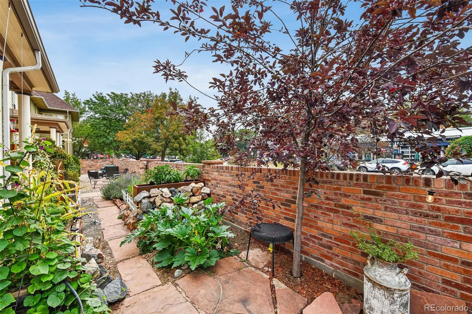 MLS Image #6 for 1331 e 17th avenue,denver, Colorado