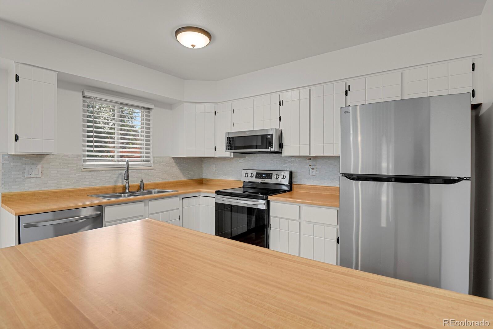 MLS Image #5 for 8962 w temple place,denver, Colorado