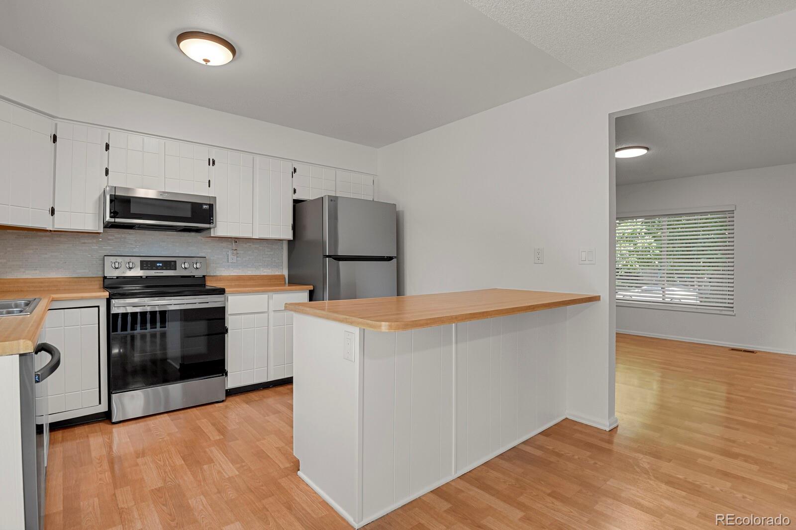 MLS Image #6 for 8962 w temple place,denver, Colorado