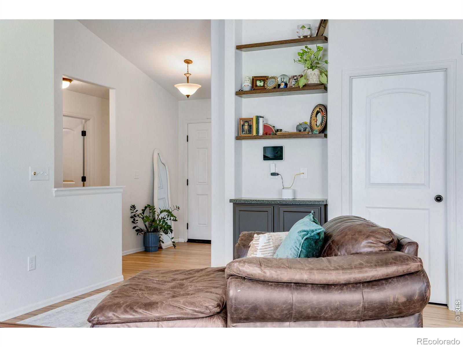MLS Image #8 for 928  barasingha street,windsor, Colorado