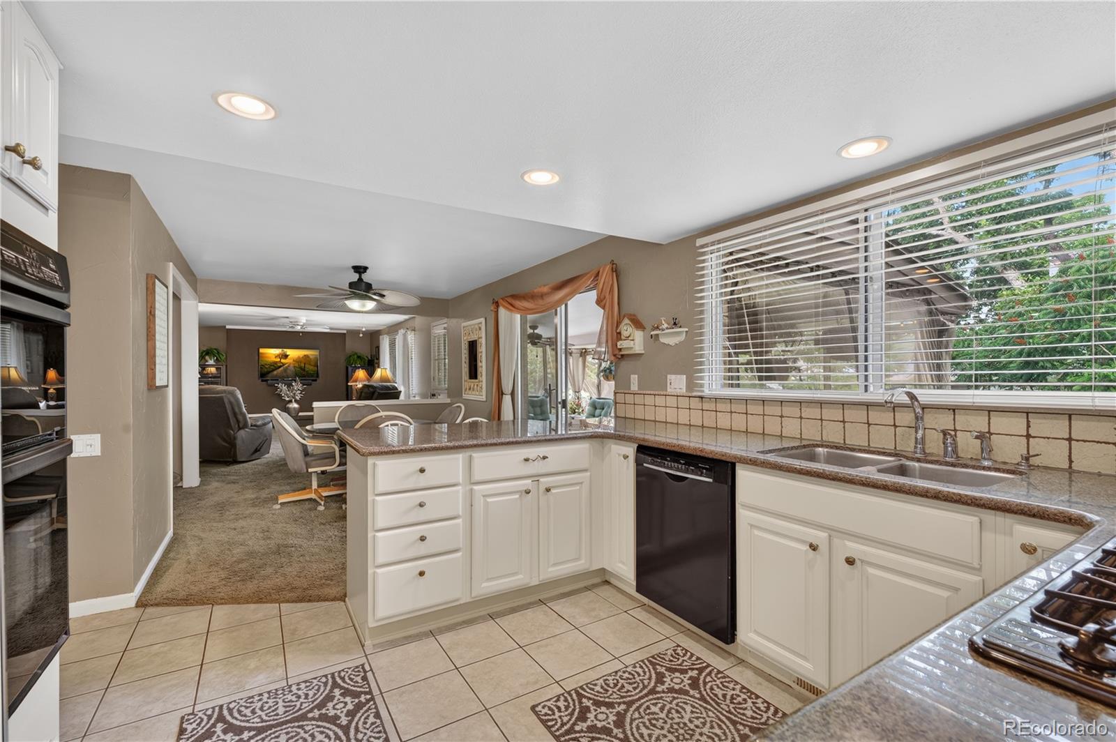MLS Image #7 for 6371 e dickenson place,denver, Colorado