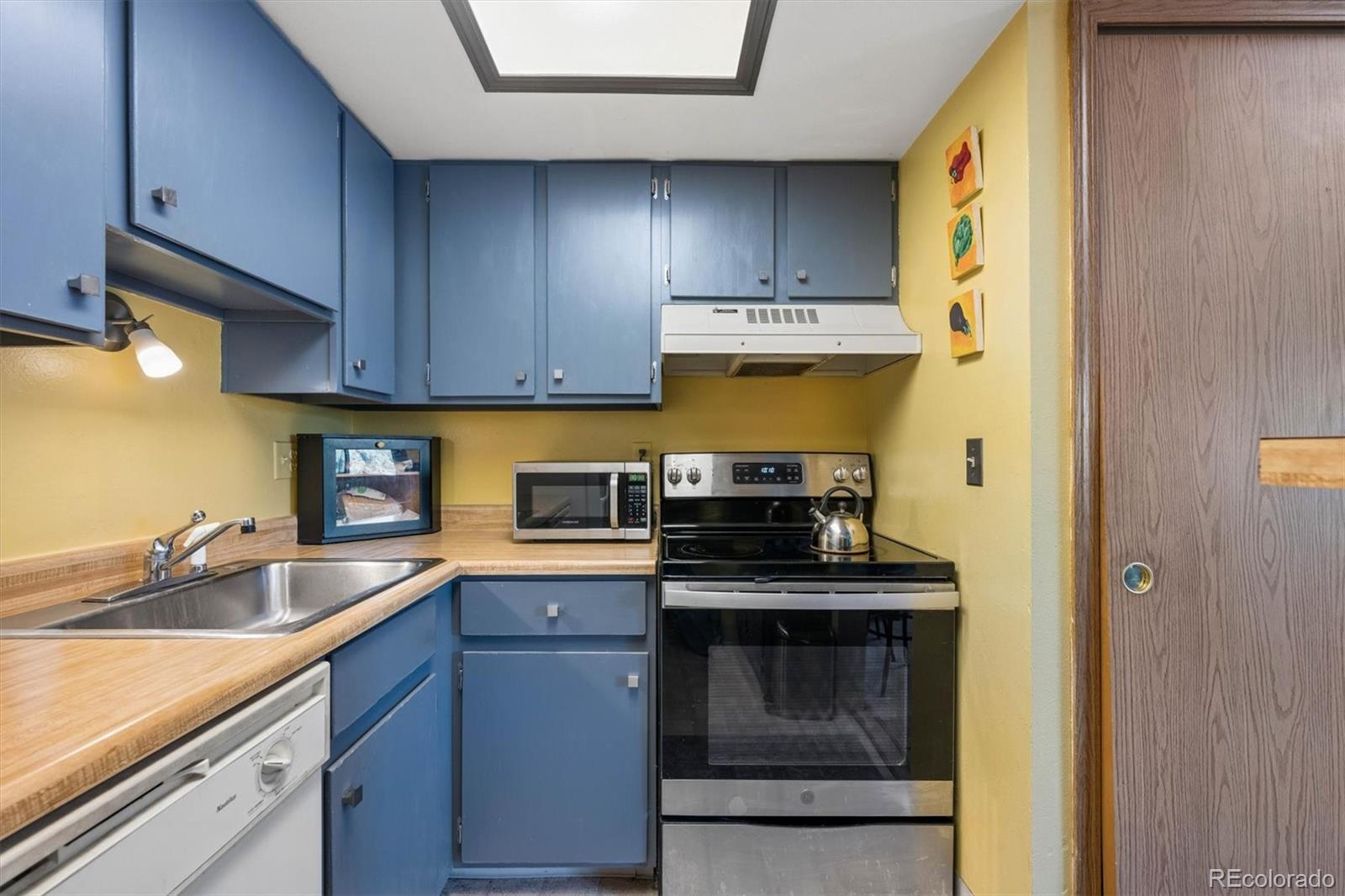 MLS Image #9 for 12470 w nevada place,denver, Colorado