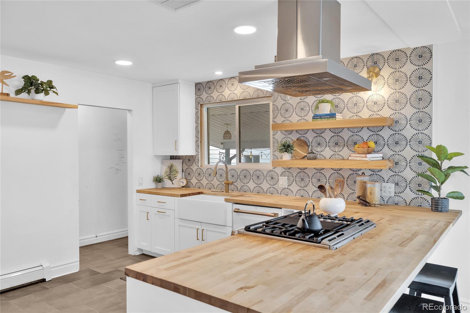 MLS Image #10 for 3970 s delaware street,englewood, Colorado