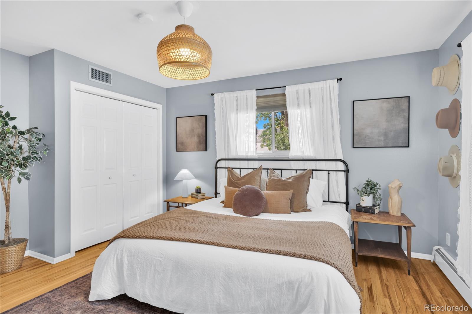 MLS Image #20 for 3970 s delaware street,englewood, Colorado