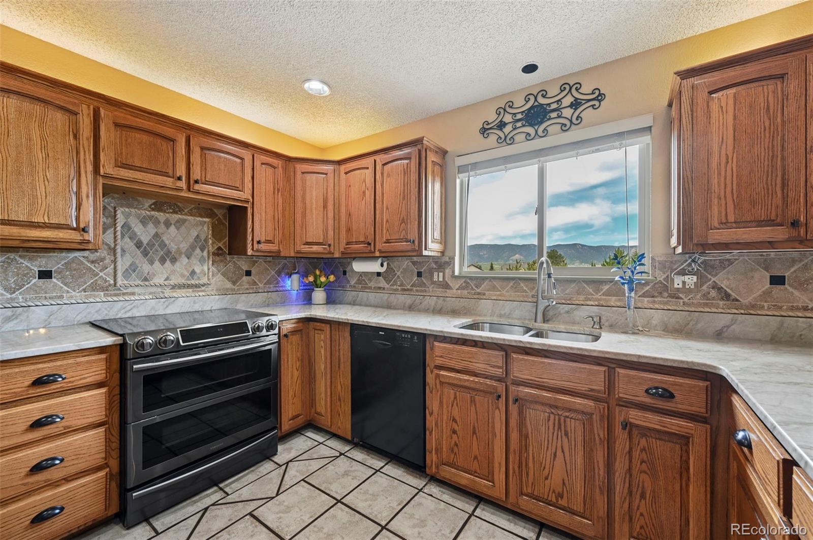 MLS Image #25 for 14570  bermuda dunes way,colorado springs, Colorado