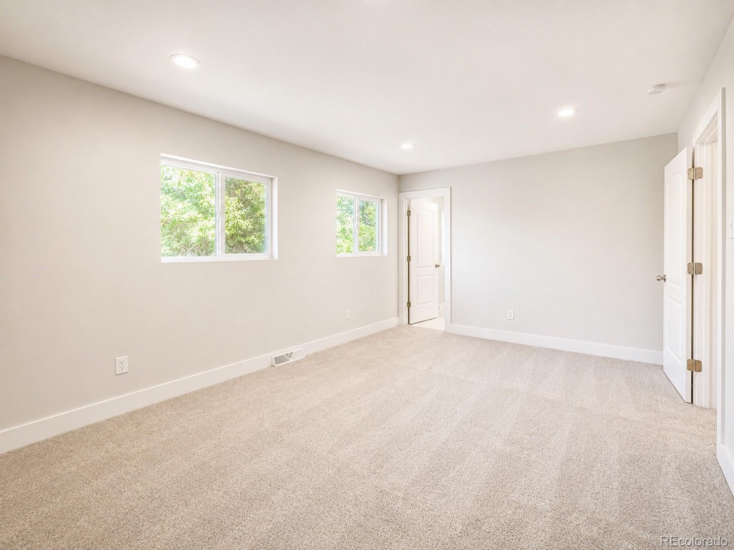 MLS Image #22 for 7073 e warren drive,denver, Colorado