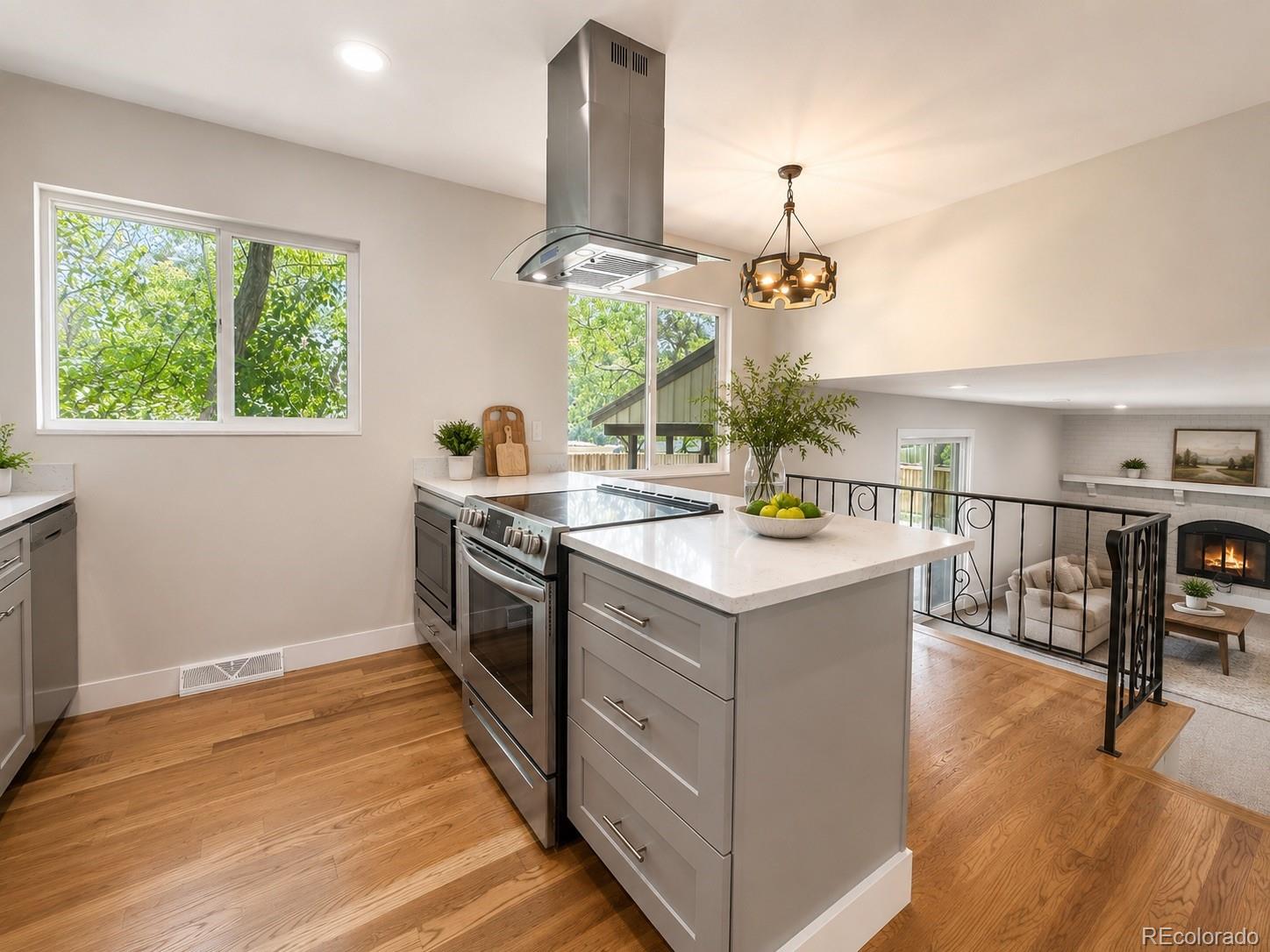 MLS Image #8 for 7073 e warren drive,denver, Colorado