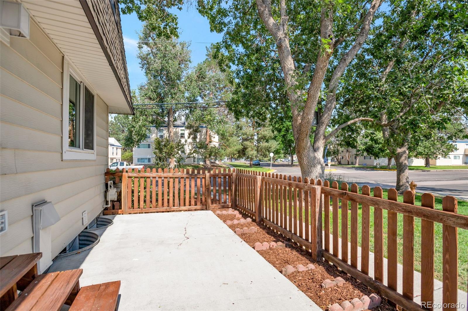 MLS Image #18 for 1195 s oneida street,denver, Colorado