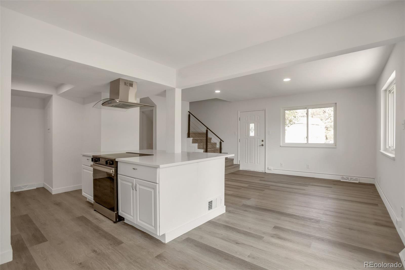 MLS Image #4 for 1195 s oneida street,denver, Colorado