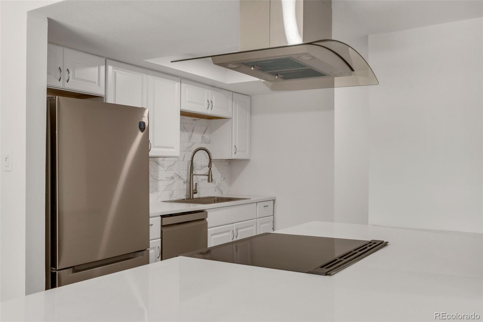 MLS Image #5 for 1195 s oneida street,denver, Colorado