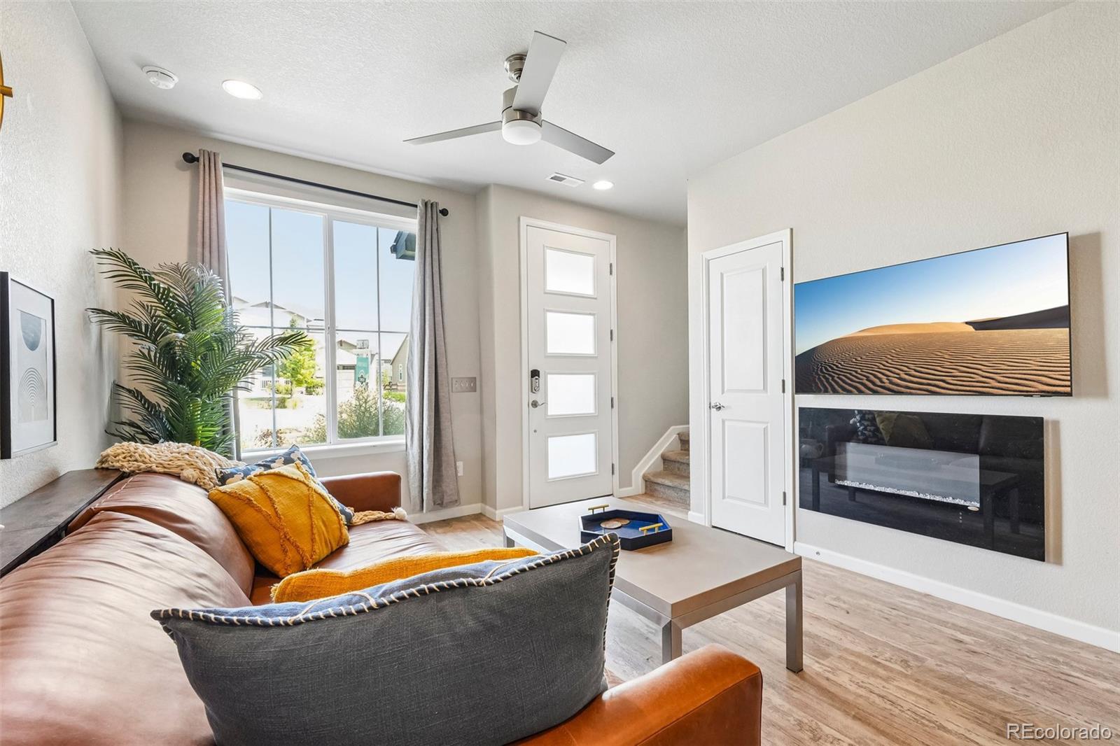 MLS Image #5 for 19629 w 93rd drive b,arvada, Colorado
