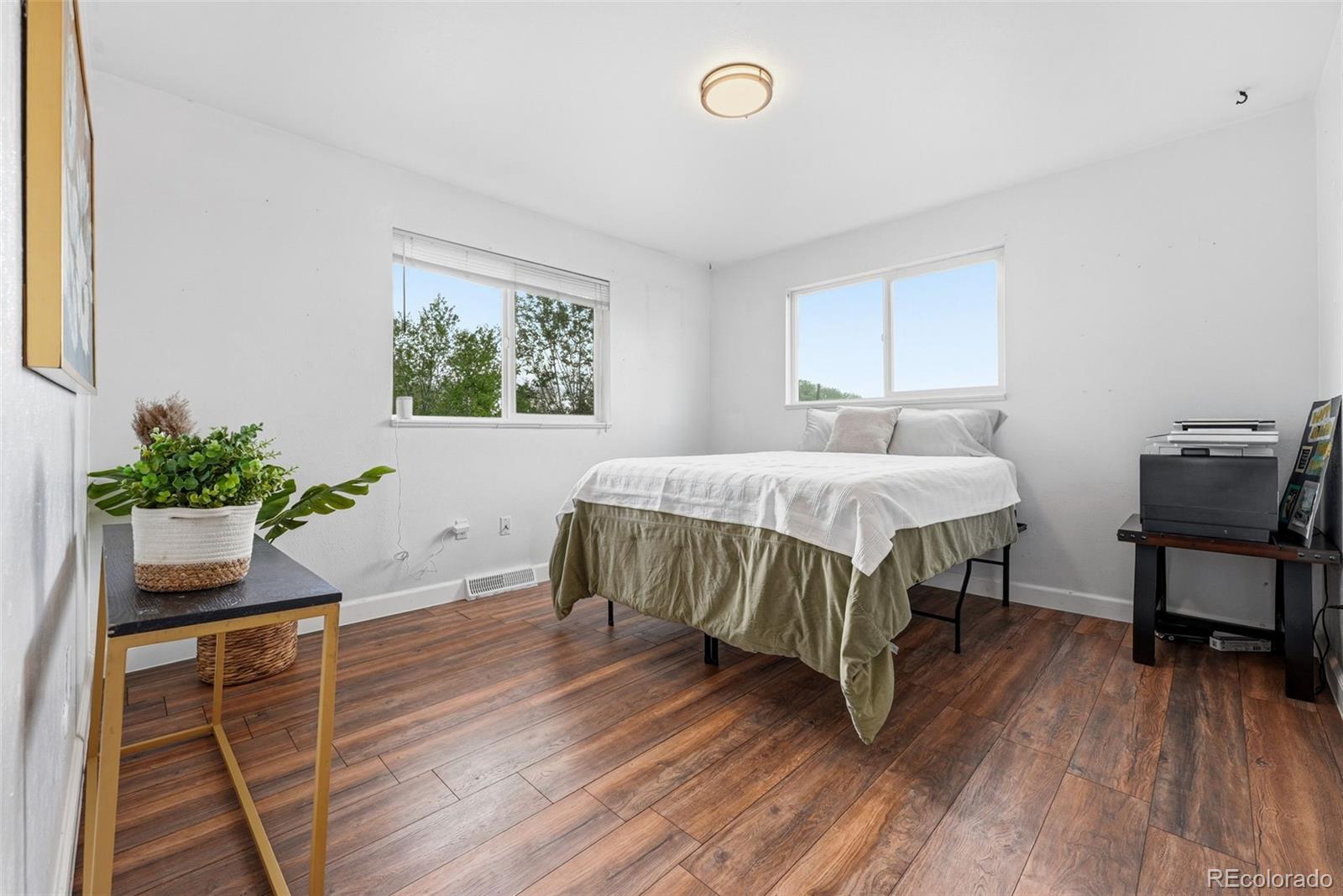 MLS Image #11 for 971 s yarrow street,denver, Colorado