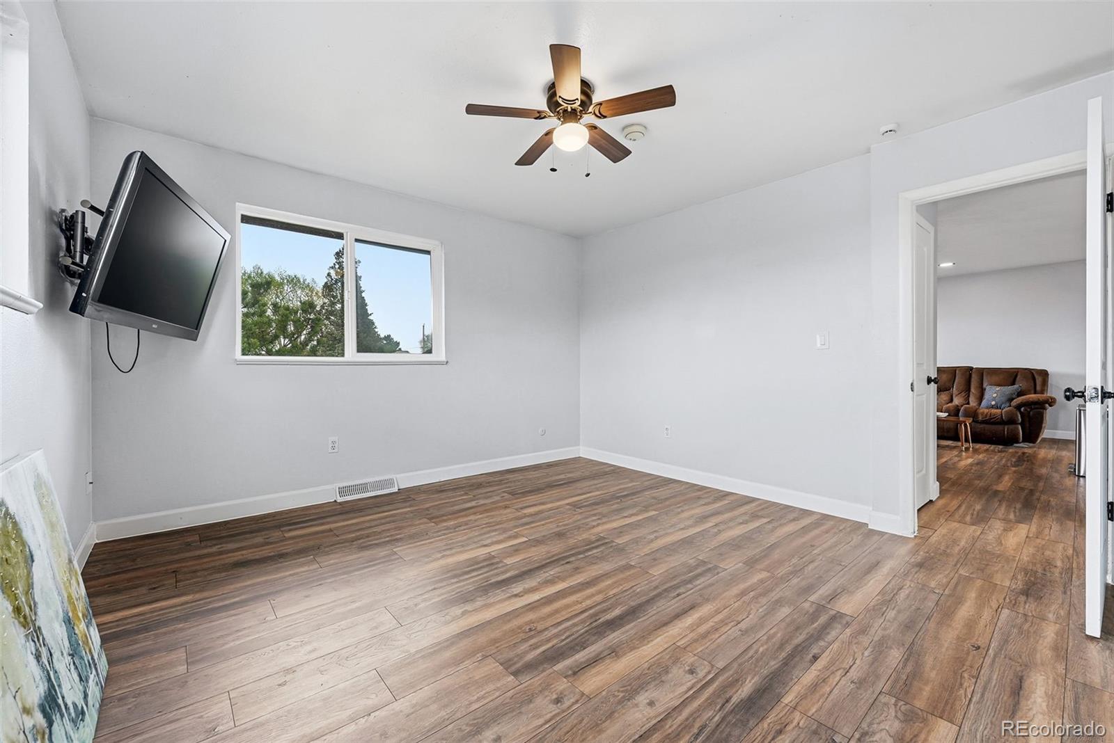 MLS Image #14 for 971 s yarrow street,denver, Colorado