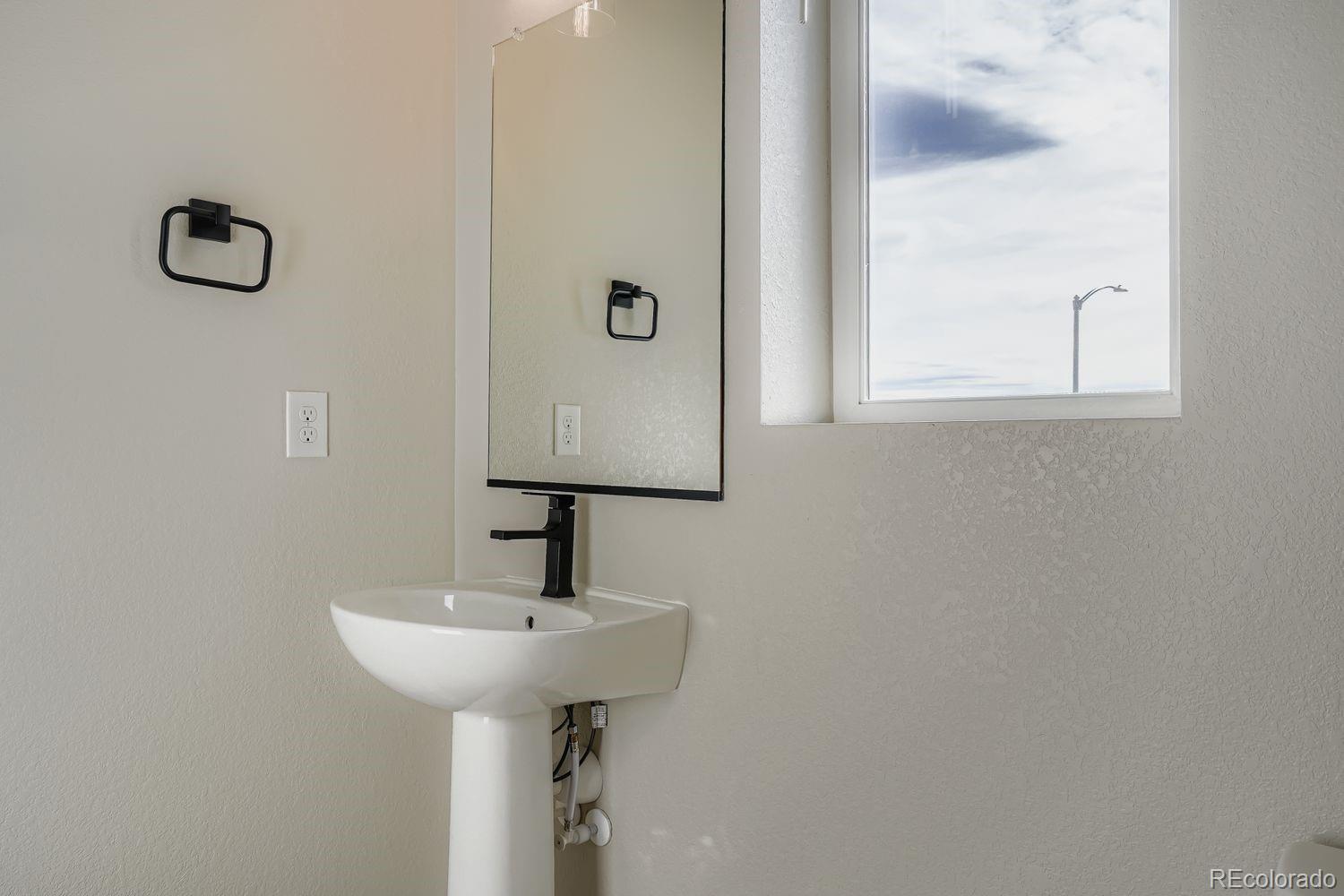 MLS Image #4 for 15538 w washburn avenue,lakewood, Colorado