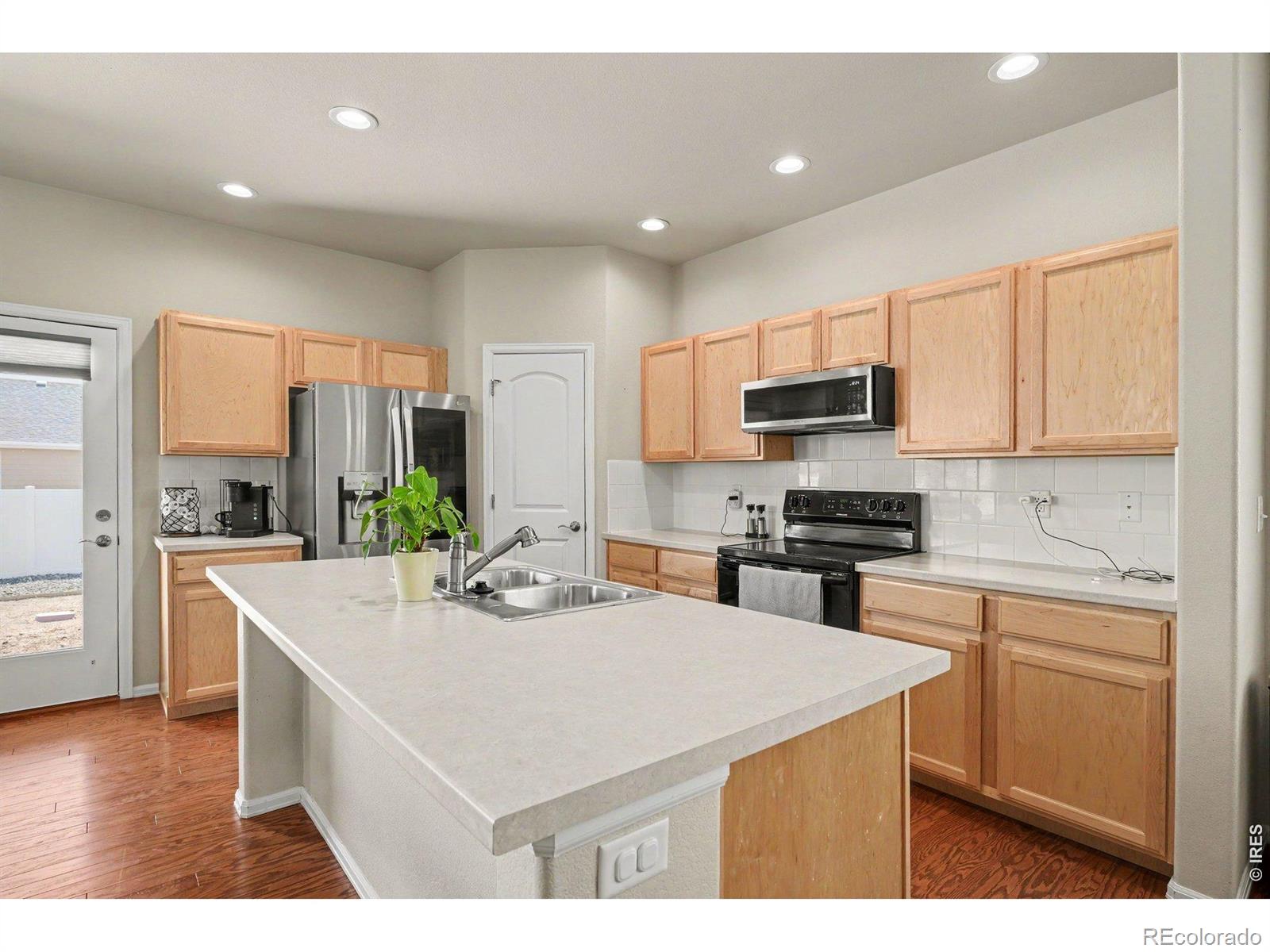 MLS Image #11 for 961  ashbrook drive,windsor, Colorado