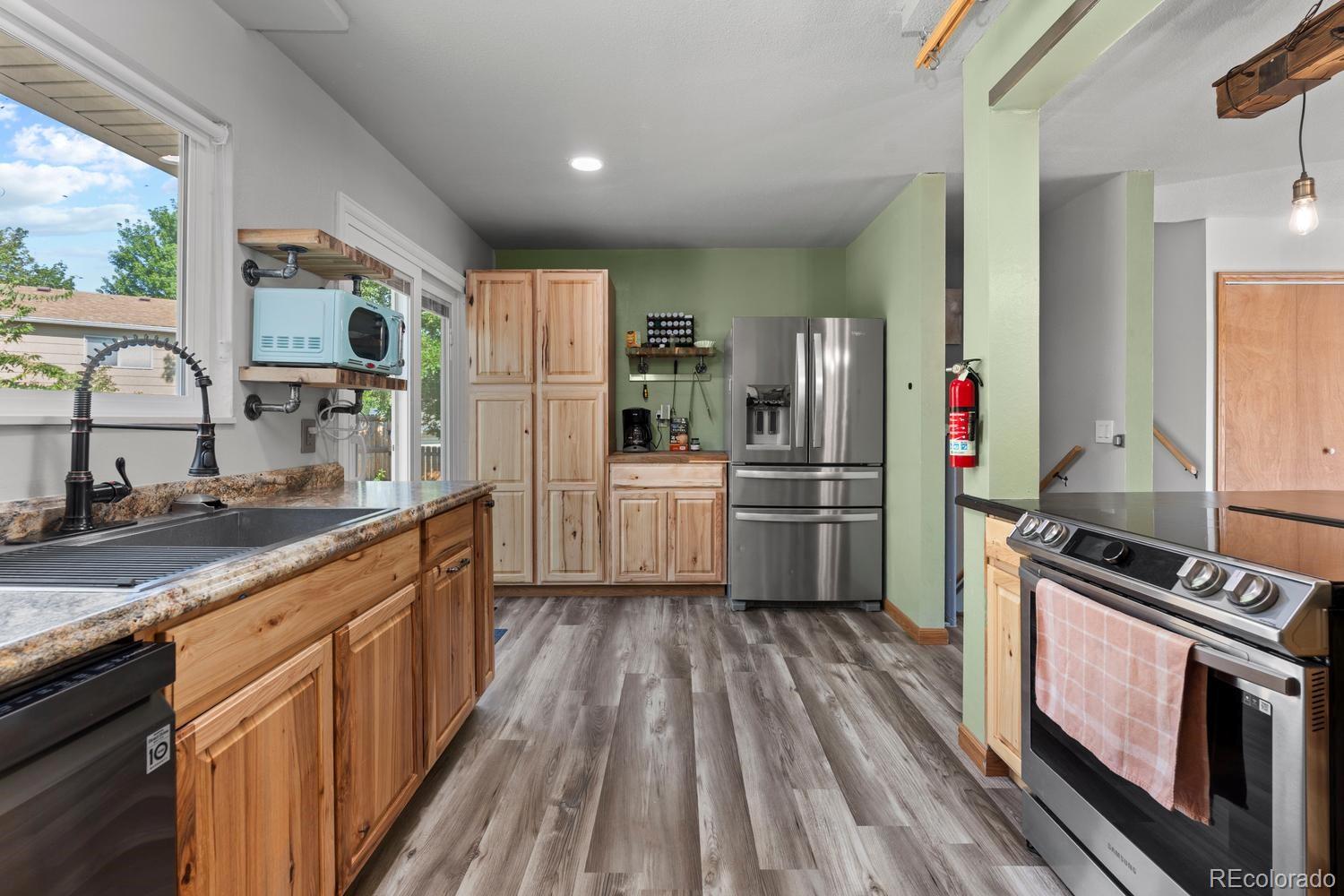 MLS Image #11 for 2477 s mobile street,aurora, Colorado