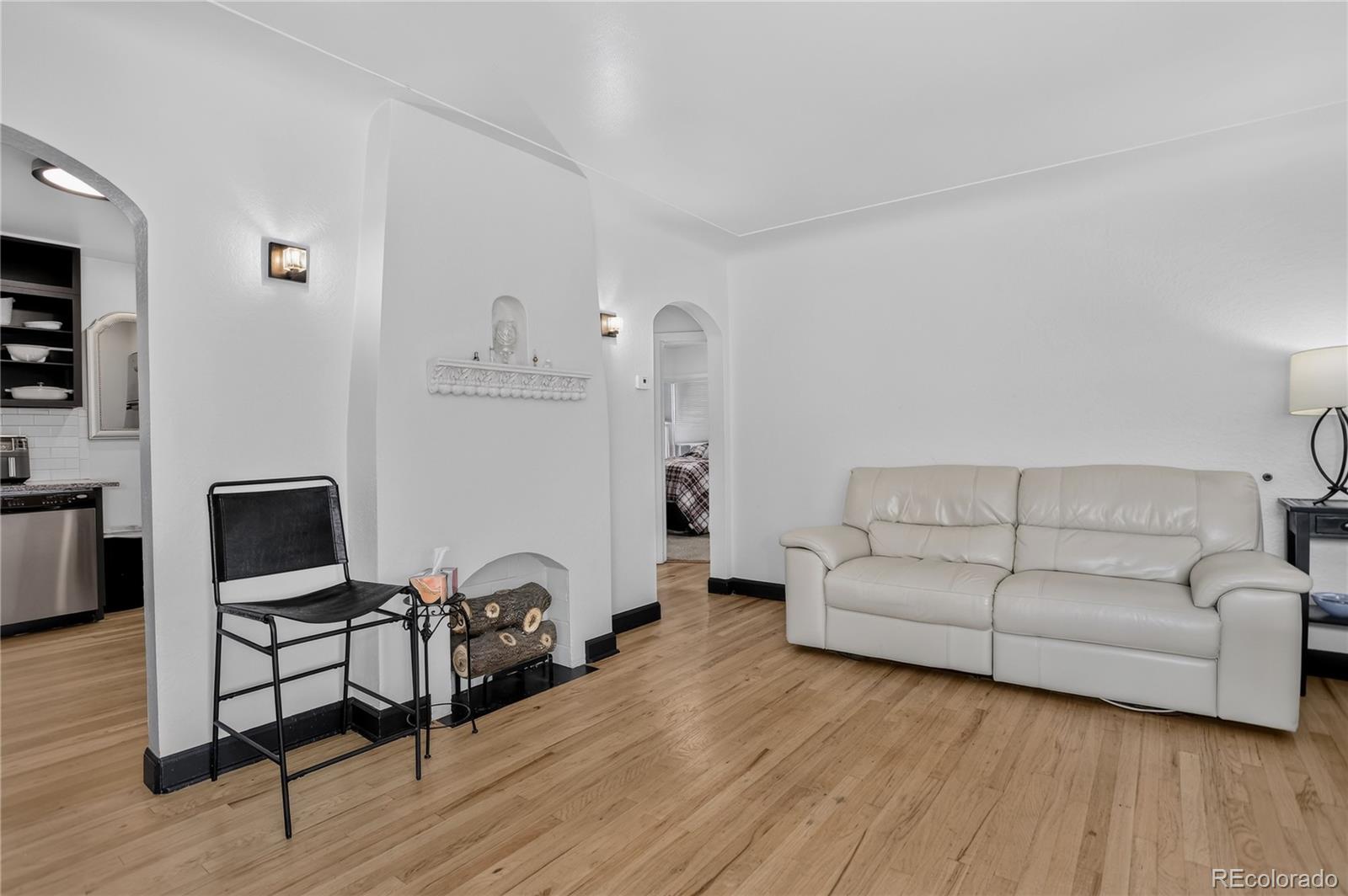 MLS Image #3 for 4737  beach court,denver, Colorado