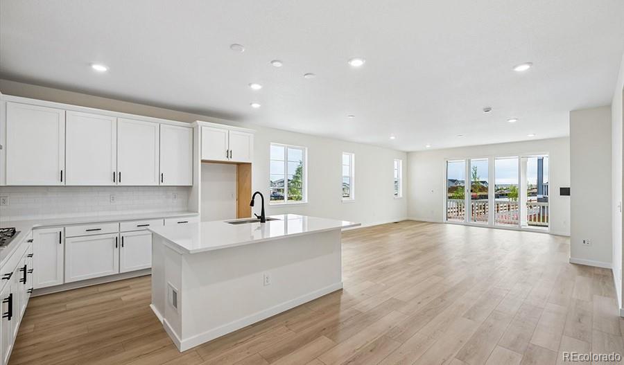 MLS Image #11 for 2112 s irvington street,aurora, Colorado