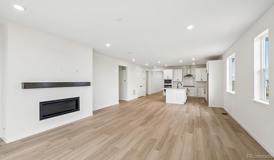 MLS Image #16 for 2112 s irvington street,aurora, Colorado