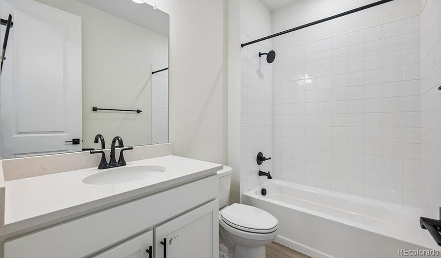 MLS Image #5 for 2112 s irvington street,aurora, Colorado