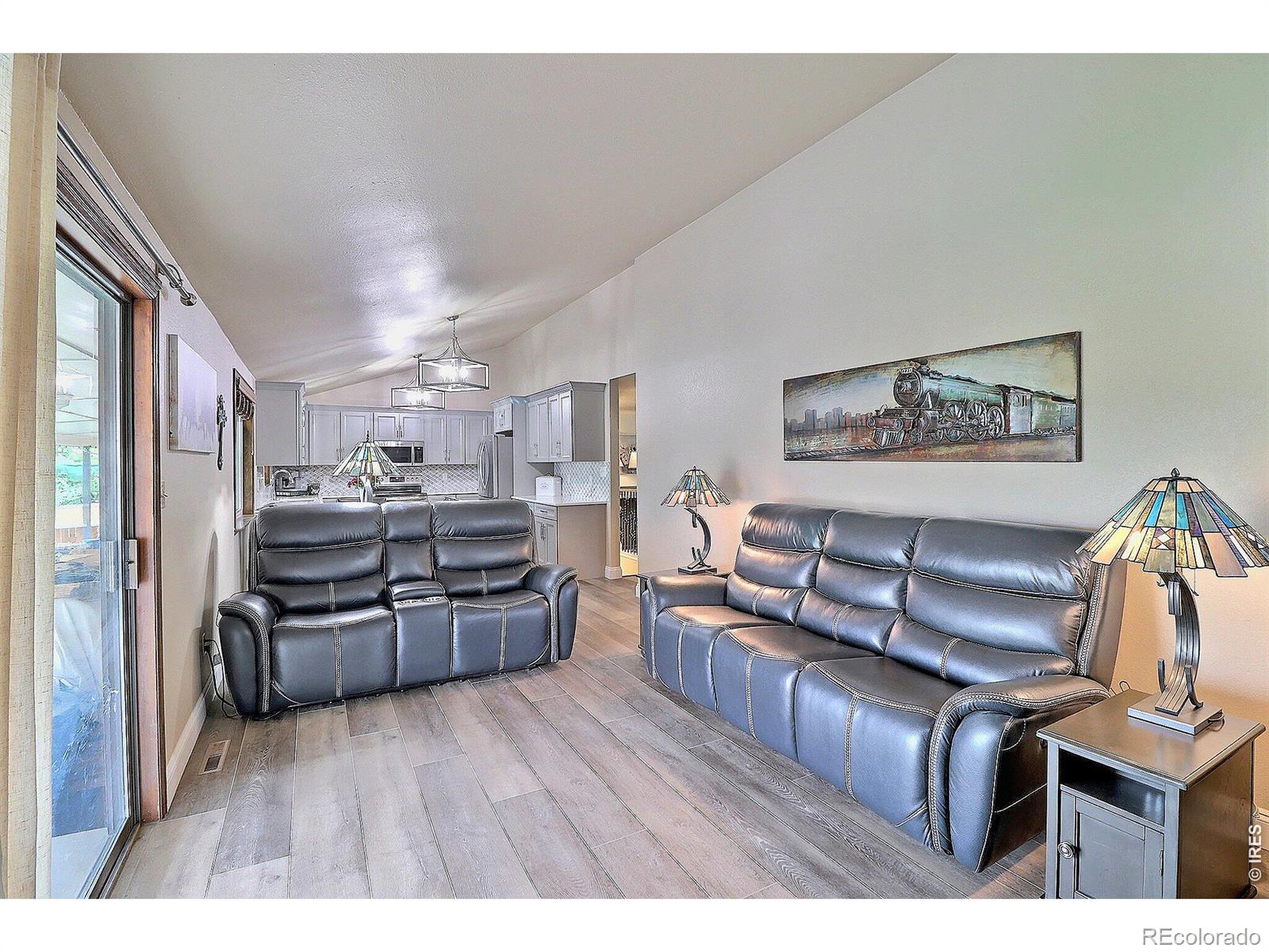 MLS Image #20 for 204  river road,platteville, Colorado