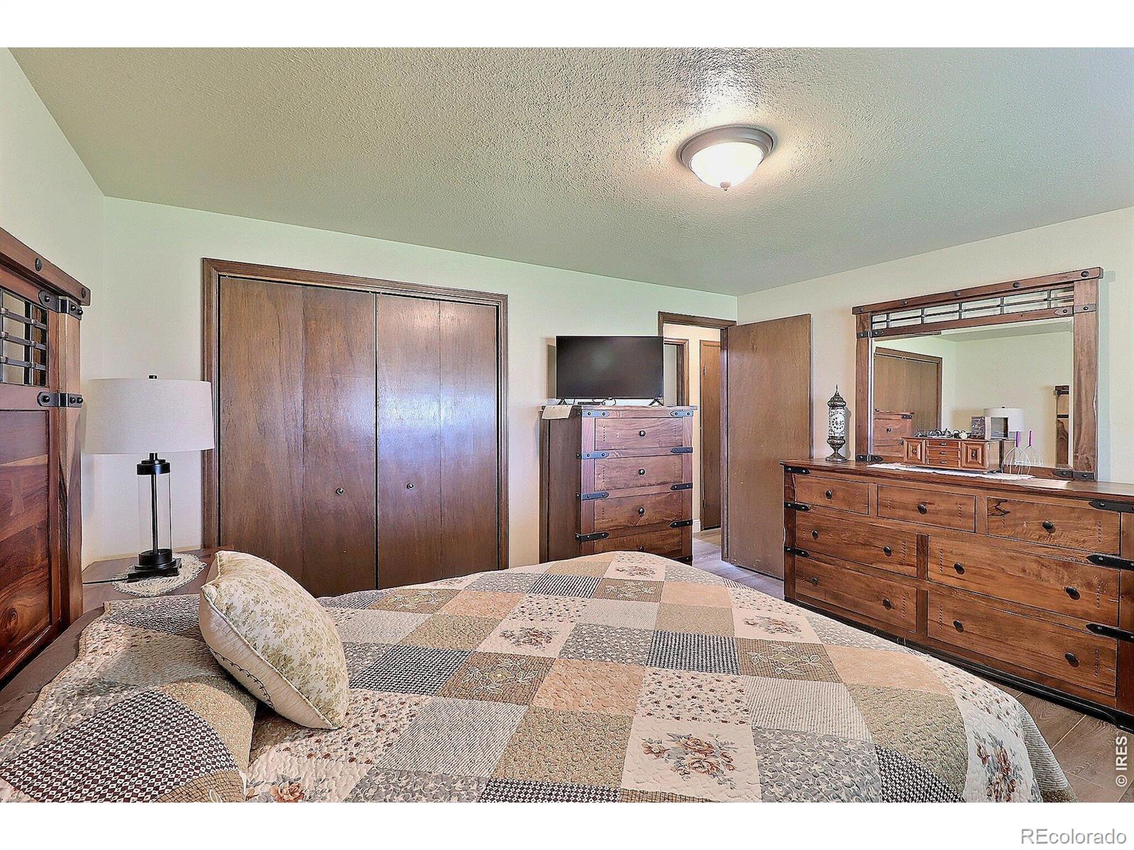 MLS Image #22 for 204  river road,platteville, Colorado
