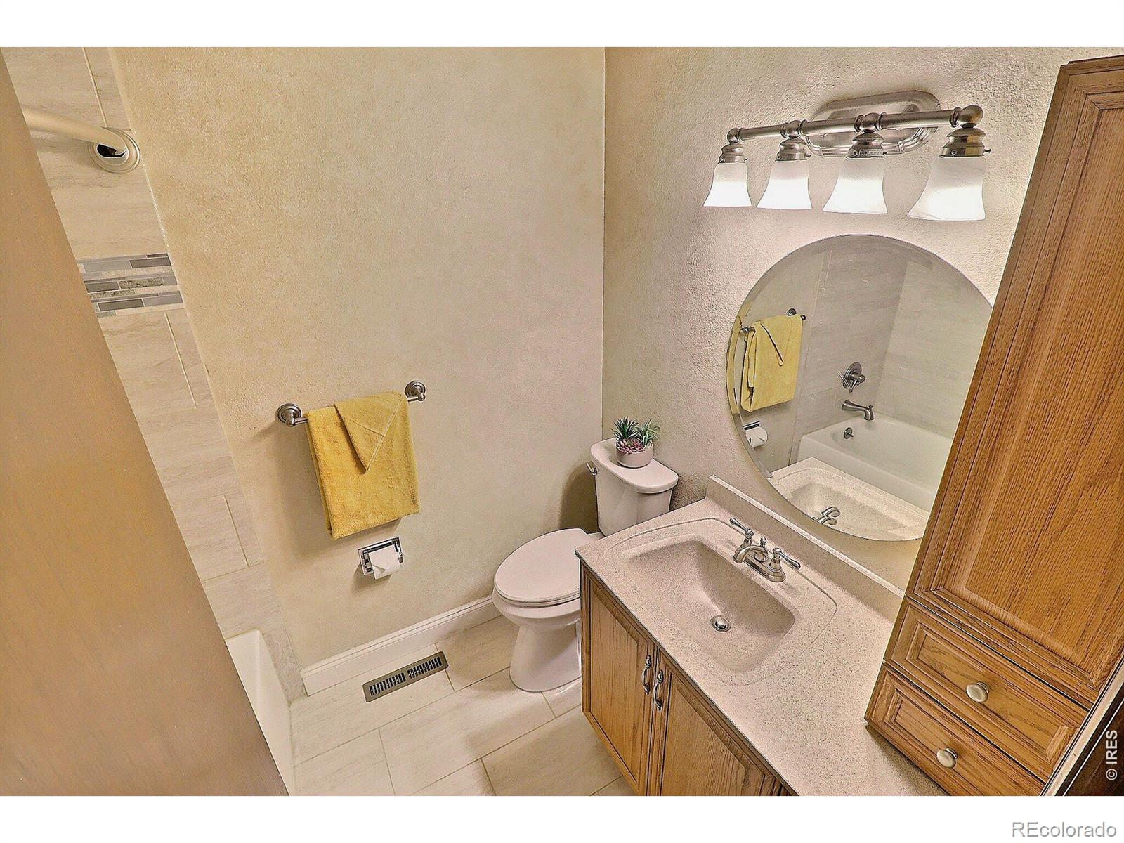 MLS Image #28 for 204  river road,platteville, Colorado