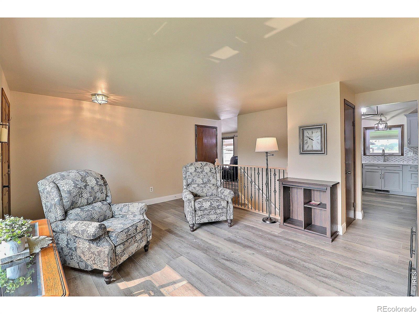 MLS Image #5 for 204  river road,platteville, Colorado