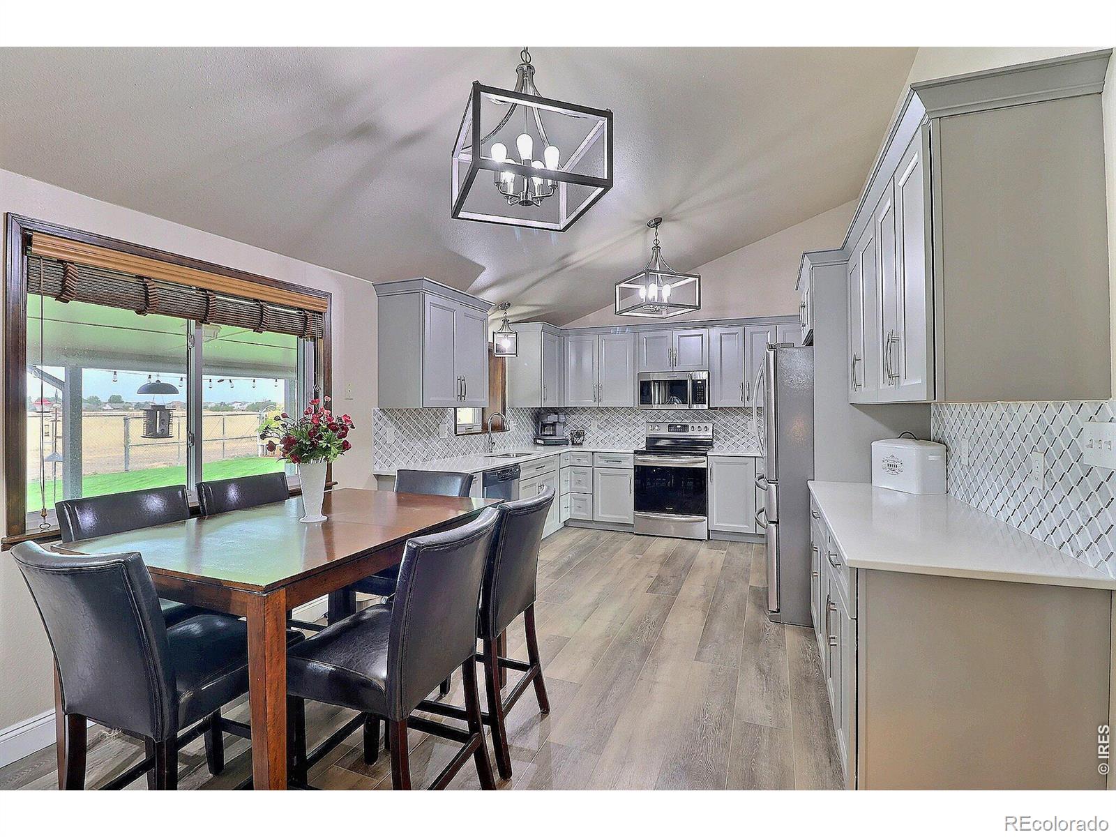 MLS Image #7 for 204  river road,platteville, Colorado