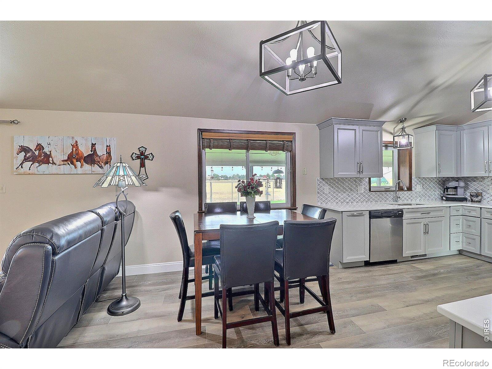 MLS Image #9 for 204  river road,platteville, Colorado