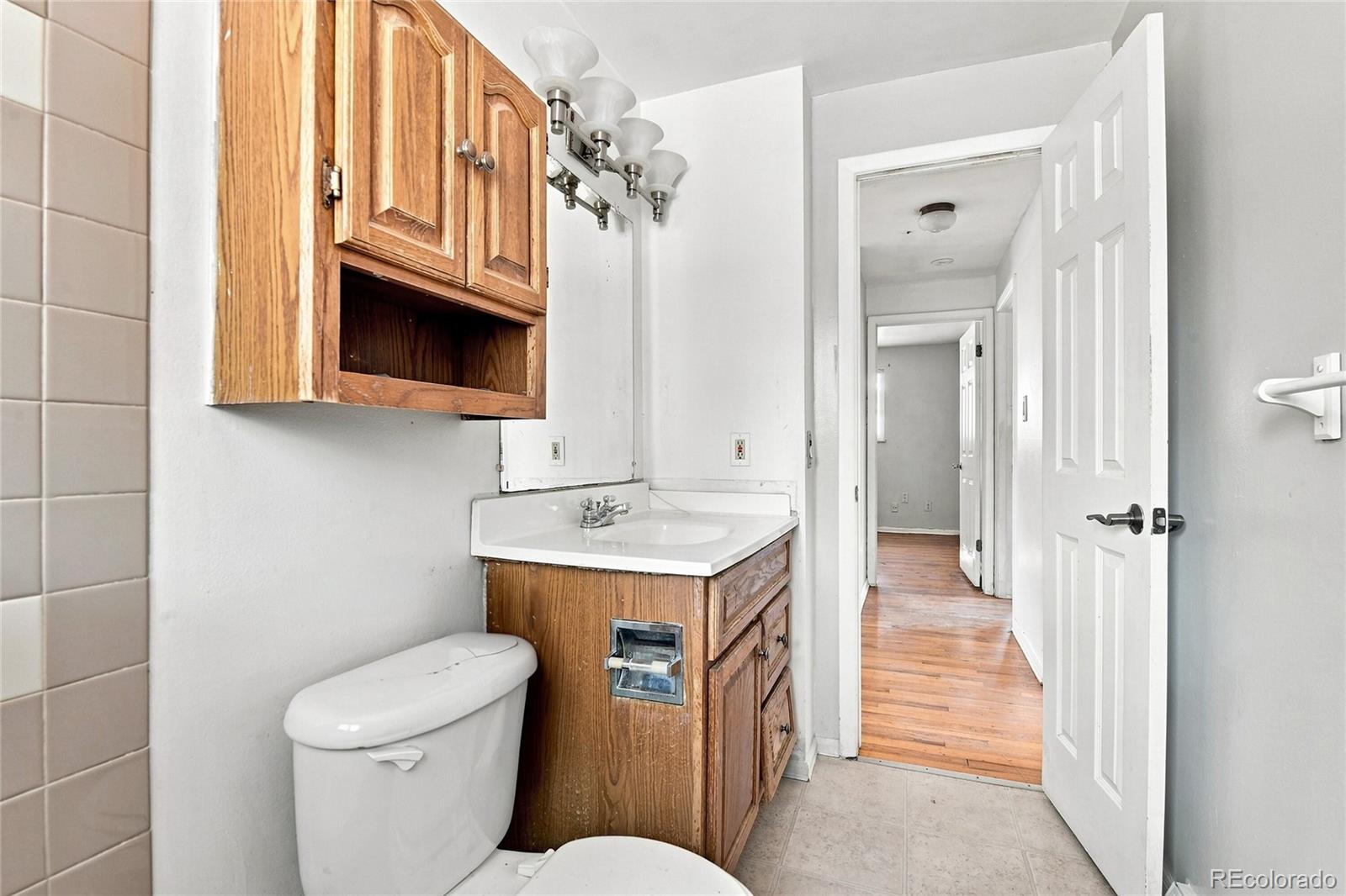 MLS Image #14 for 1289 s drexel way,denver, Colorado