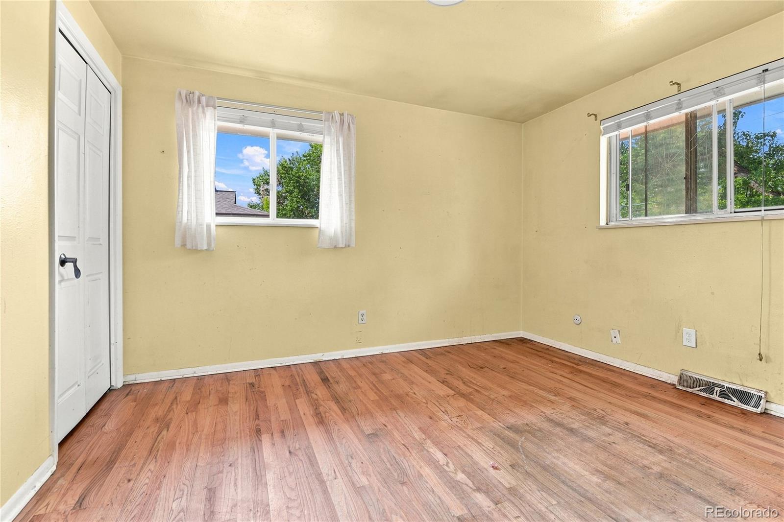 MLS Image #15 for 1289 s drexel way,denver, Colorado