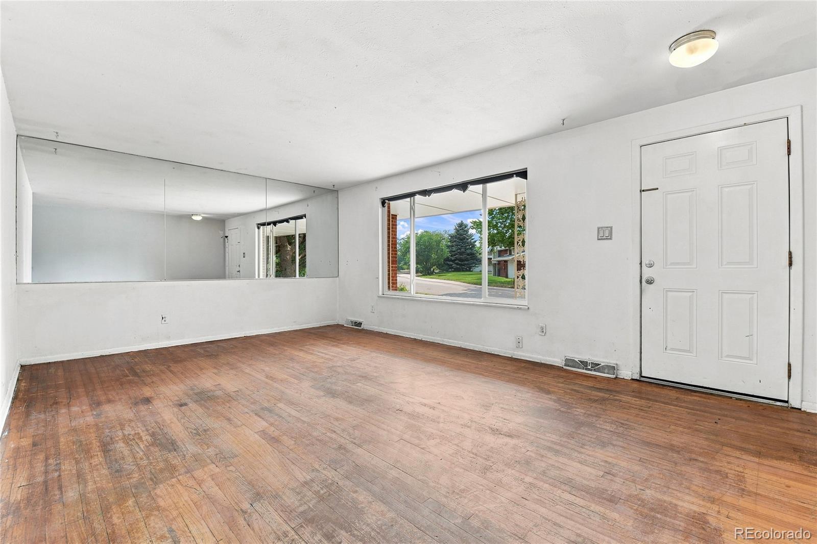 MLS Image #3 for 1289 s drexel way,denver, Colorado