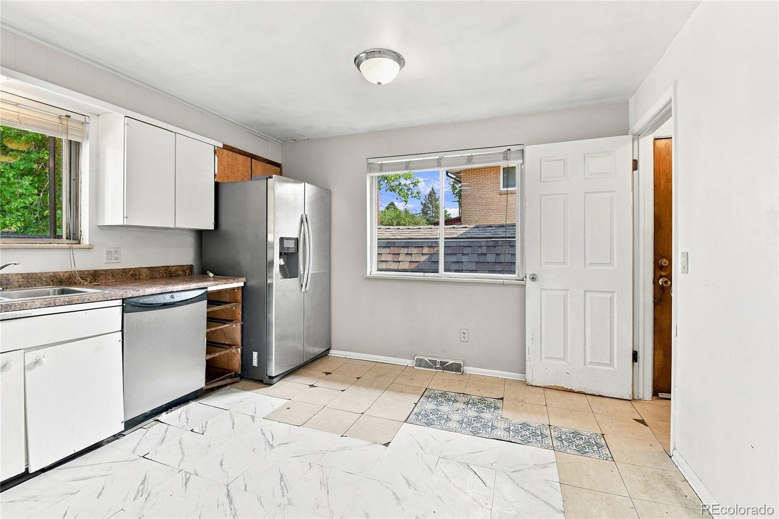MLS Image #8 for 1289 s drexel way,denver, Colorado
