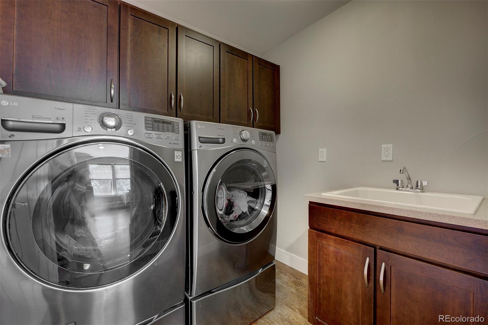 MLS Image #24 for 8061 e 50th place,denver, Colorado