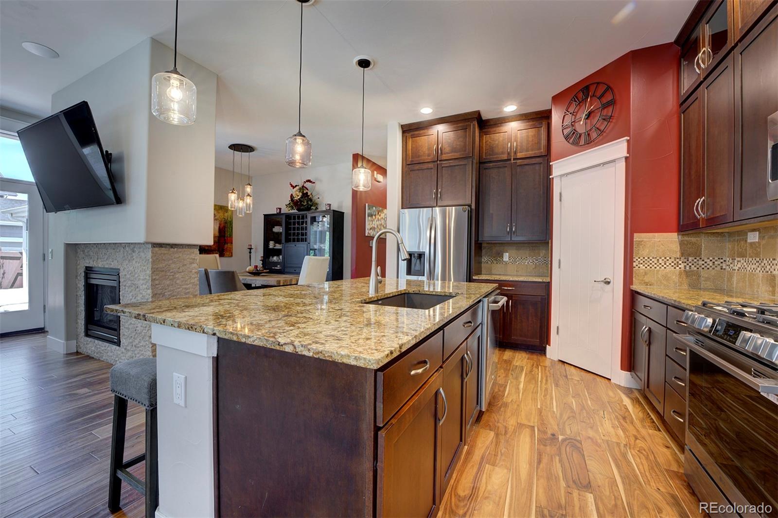MLS Image #9 for 8061 e 50th place,denver, Colorado