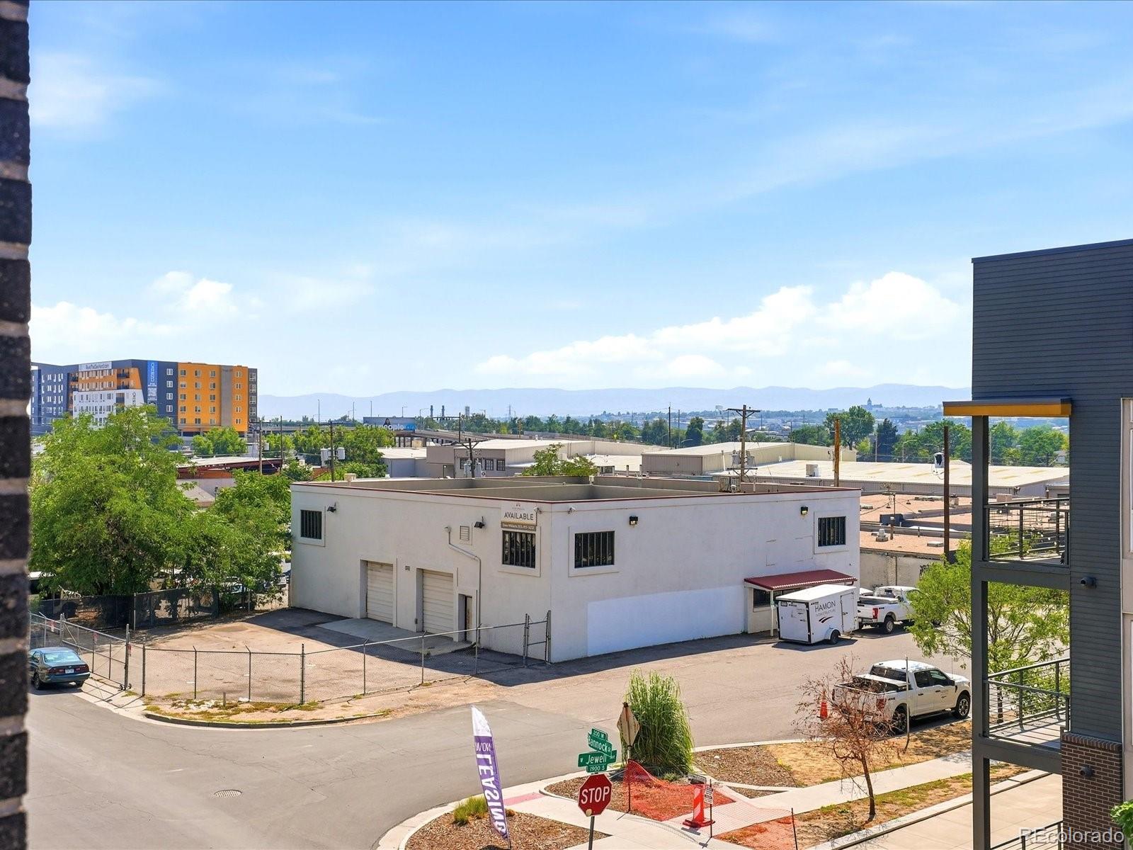 MLS Image #32 for 1898 s bannock street,denver, Colorado